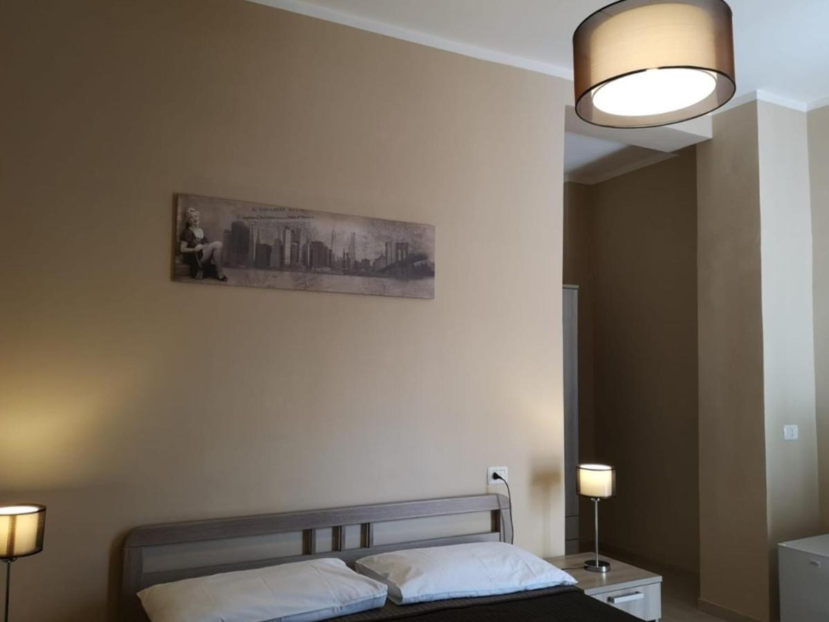 B&B Rossini Весте Екстериор снимка
